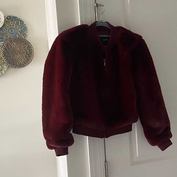 Forever 21 Faux Fur Bomber Jacket - Picture 6 of 12